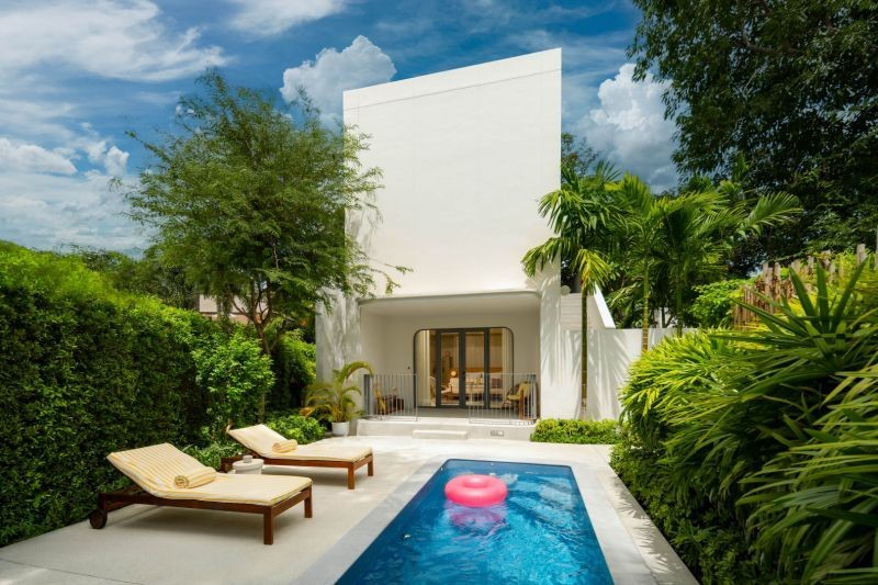 standard pool villa