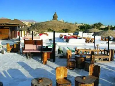 CLIFF TOP HOTEL