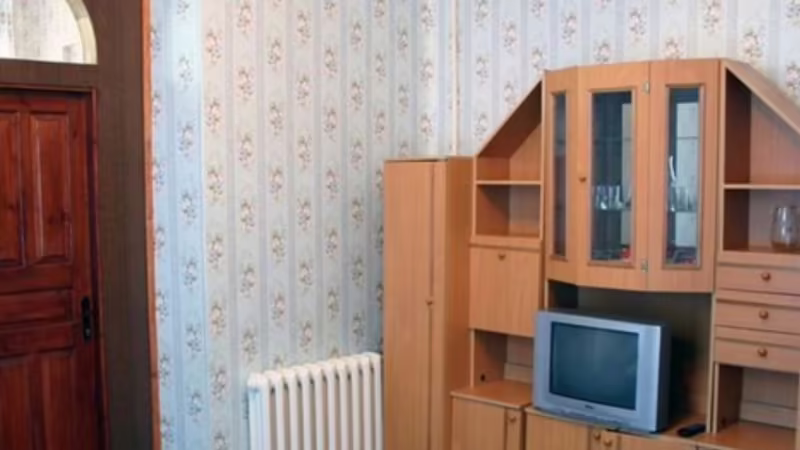 АЛУШТИНСКИЙ