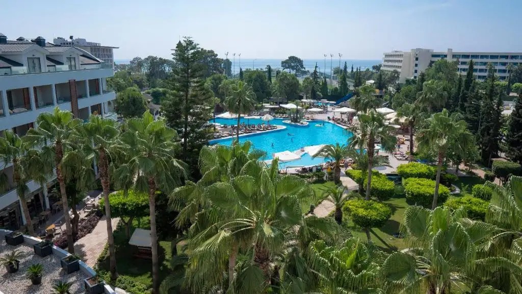 FAME RESIDENCE GOYNUK