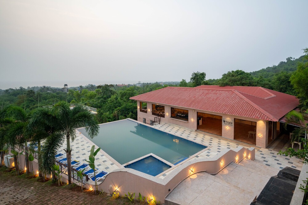 CRESCENT RESORT (EX. OXYGEN RESORT)