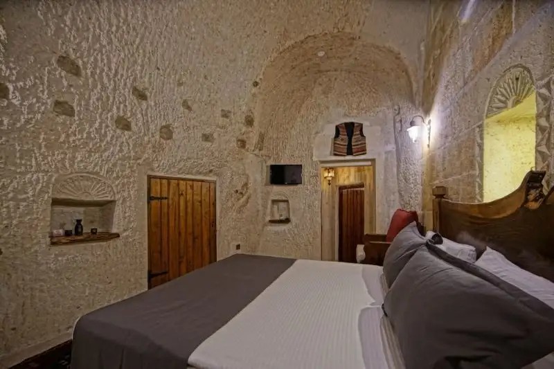 APEX CAVE HOTEL