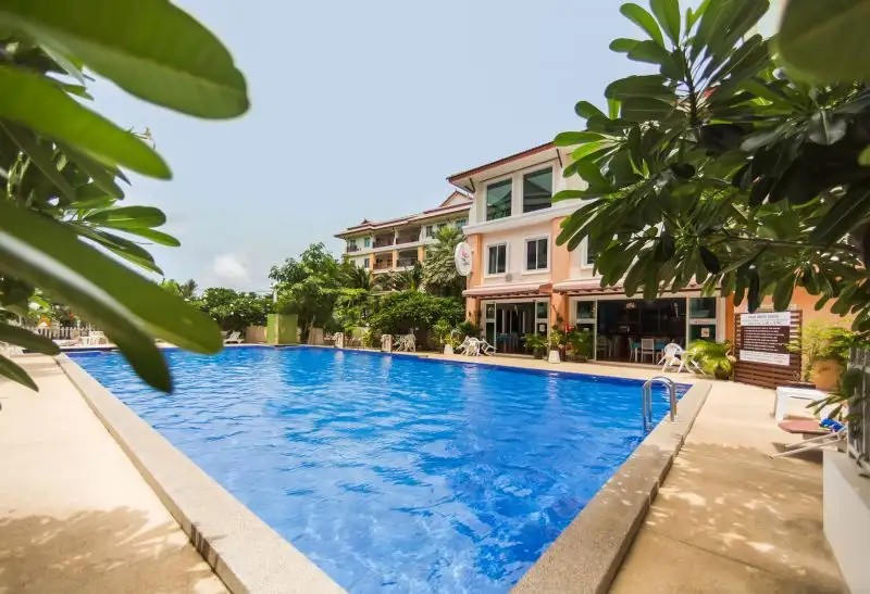 PALM BREEZE RESORT