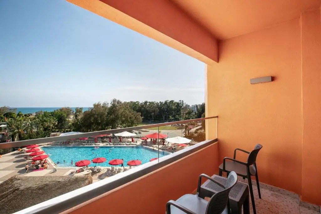 MEGASARAY RESORT SIDE (EX. ASKA SIDE HOTEL)