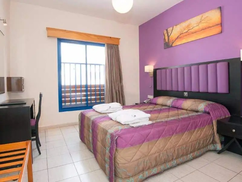 KEFALOS DAMON HOTEL APART