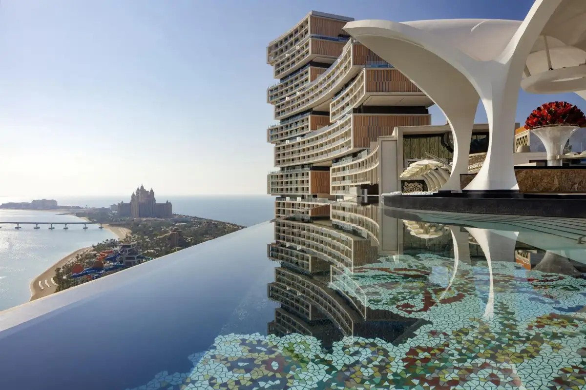 ATLANTIS THE ROYAL