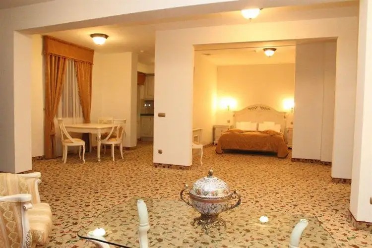 ST. GEORGE RESIDENCE