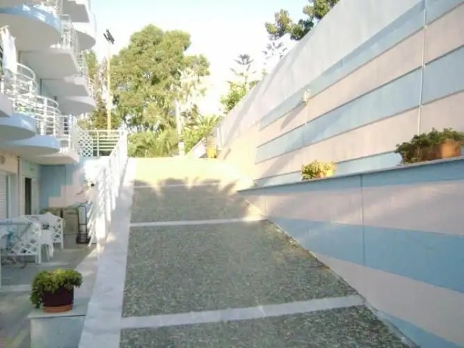 MALIEVI APARTMENTS HOTEL