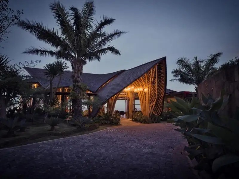 ELEVATE BALI