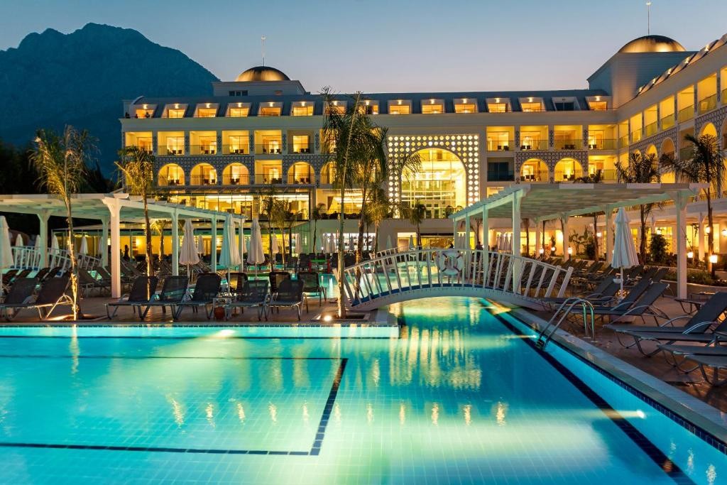 KARMIR RESORT & SPA