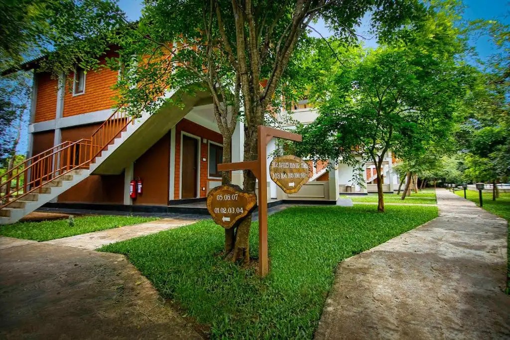 ELEPHAS RESORT AND SPA