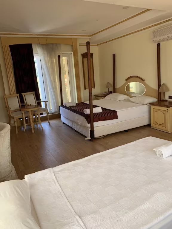 LA CHANCE HOTEL AND SPA