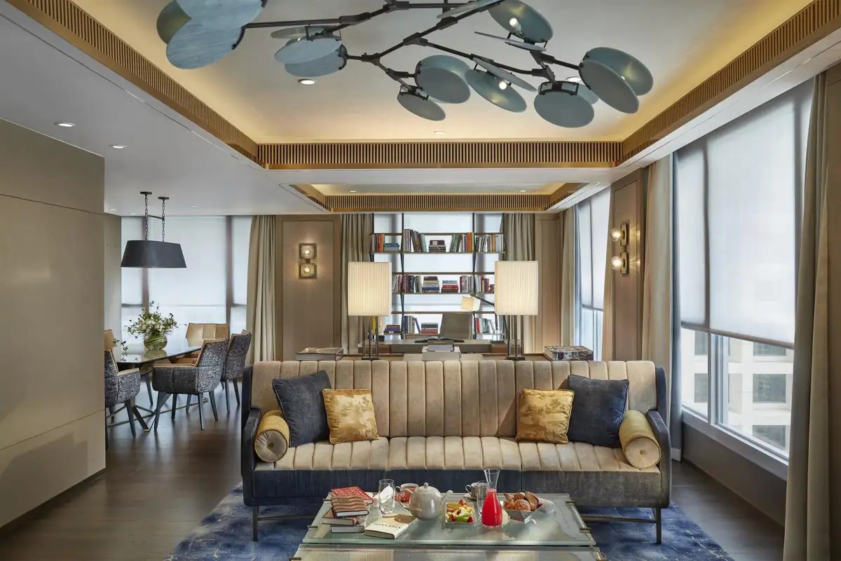 THE LANDMARK MANDARIN ORIENTAL