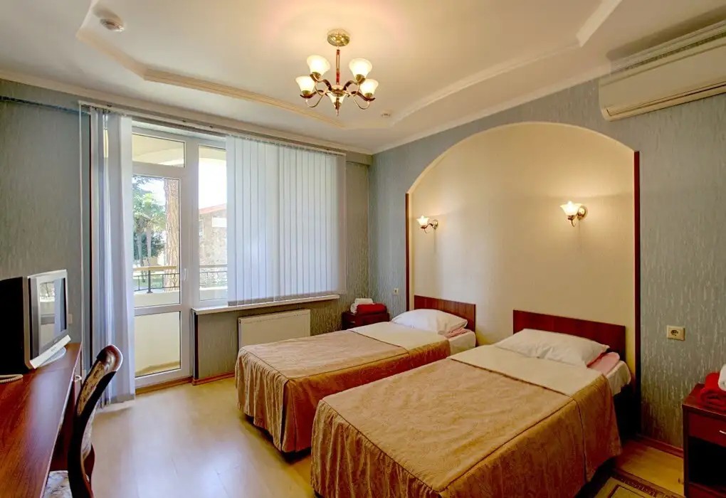 ДЕЛЬФИН КЛУБНЫЙ ОТЕЛЬ