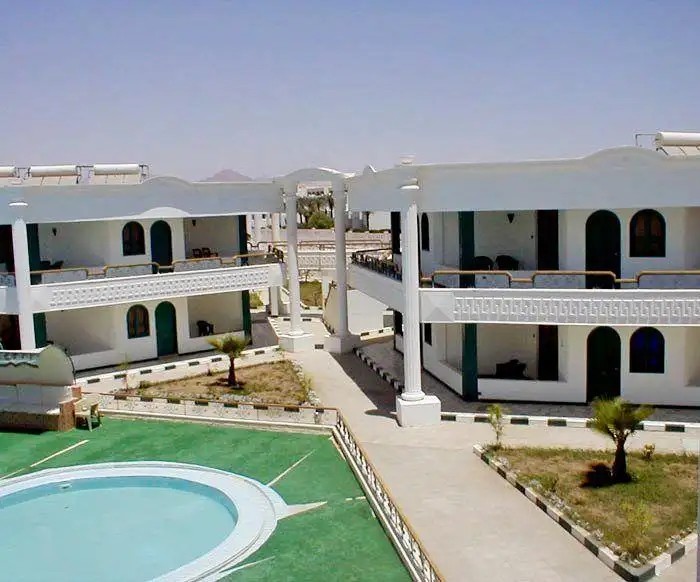 BLUE REEF NAAMA BAY