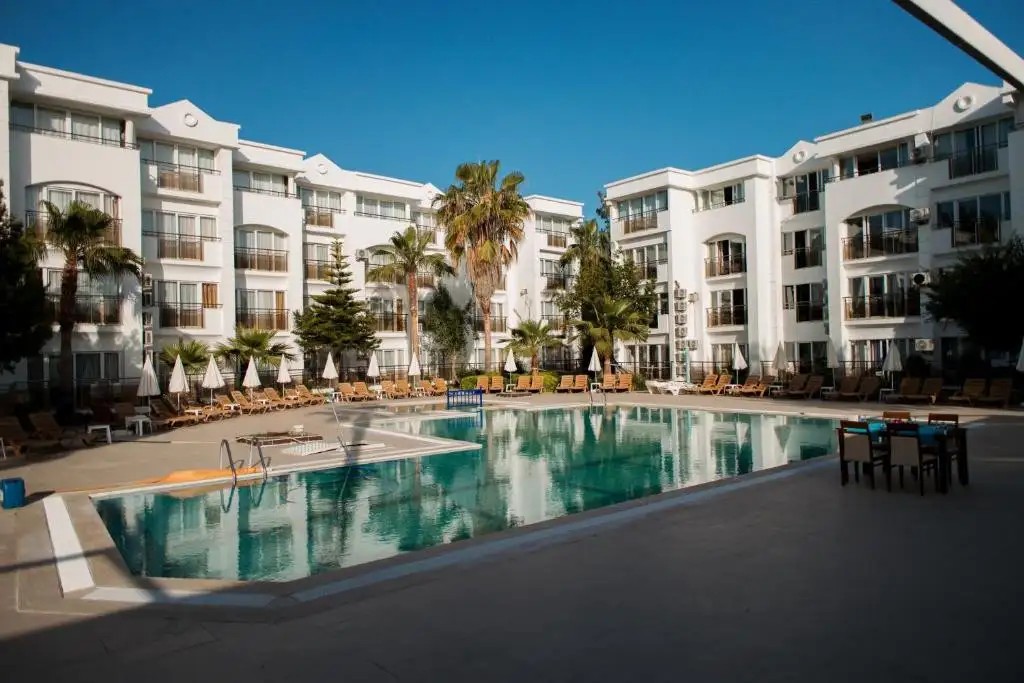 CLUB GOLF HOTEL (EX. LUCA BEACH, MAYA WORLD GOLF)