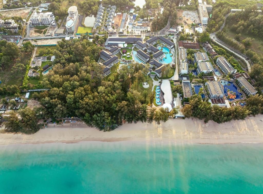AMORA BEACH RESORT