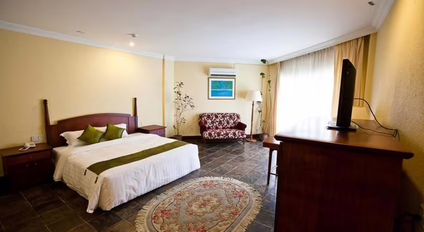 PALM BEACH RESORT & SPA LABUAN