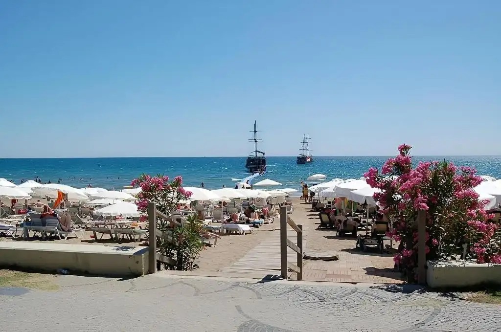 SIDE LINDA BEACH