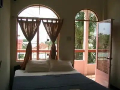 WHITE LION 2 (EX. PERFUME GRASS INN)