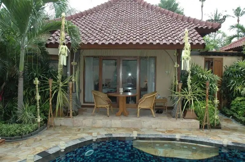 PARIGATA VILLAS RESORT