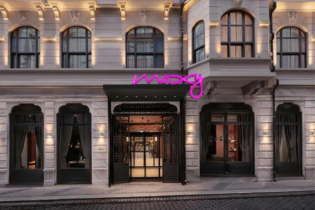MOXY ISTANBUL BEYOGLU