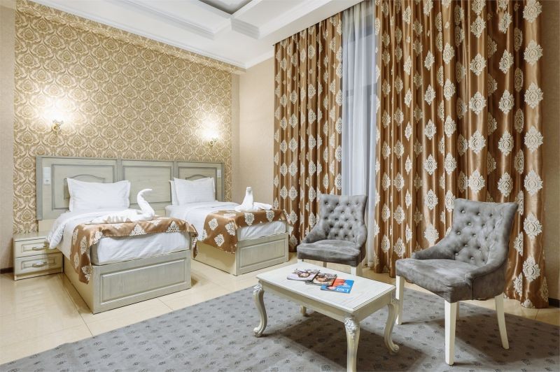 suite twin