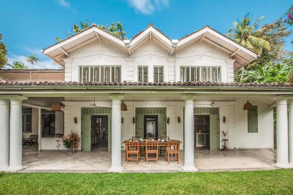 LUXURY VILLA 23
