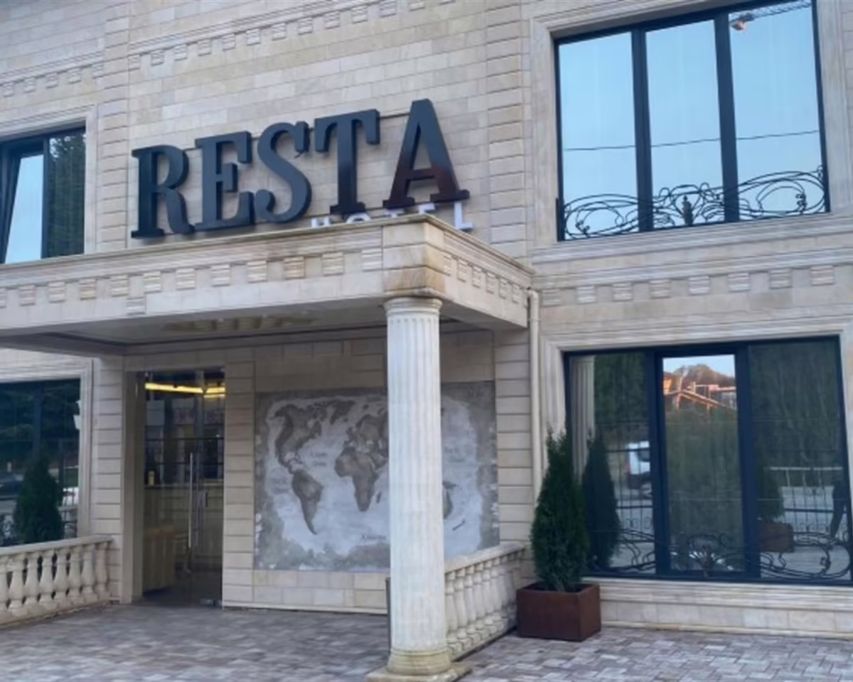 RESTA HOTEL