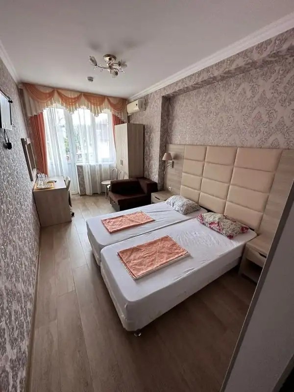 ANI LOO HOTEL