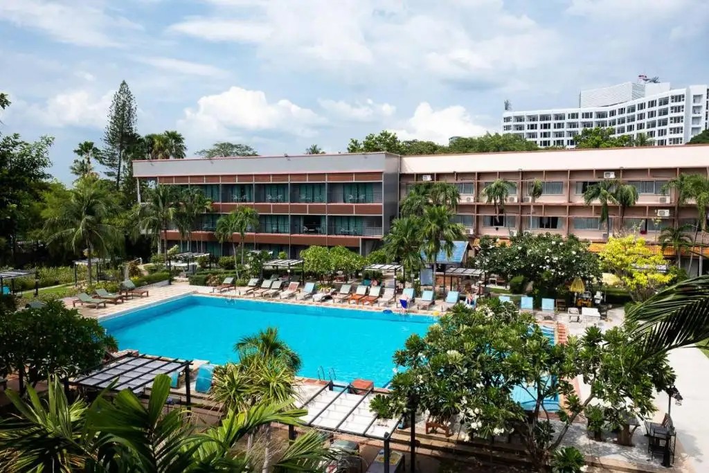 BASAYA BEACH HOTEL & RESORT
