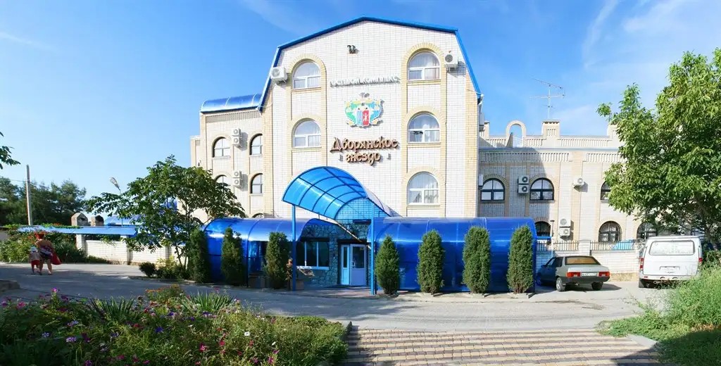 ДВОРЯНСКОЕ ГНЕЗДО