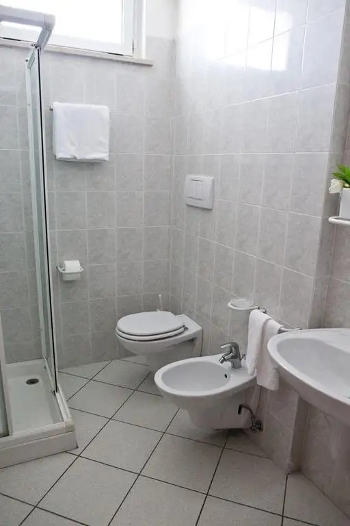 CLIPPER HOTEL & RESIDENCE