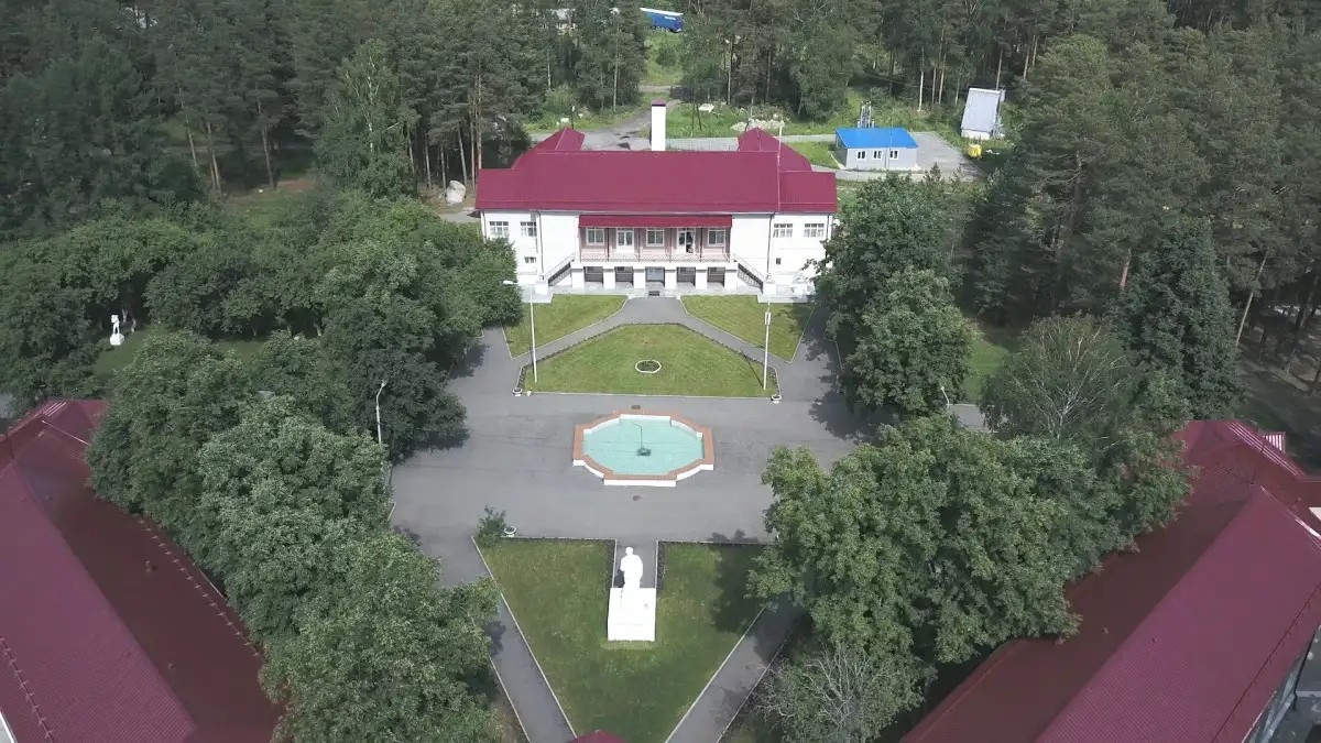 БЕЛЫЙ КАМЕНЬ