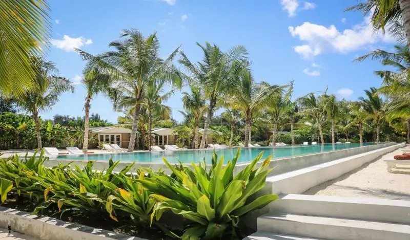 LA LUNA SUITE APARTMENTS