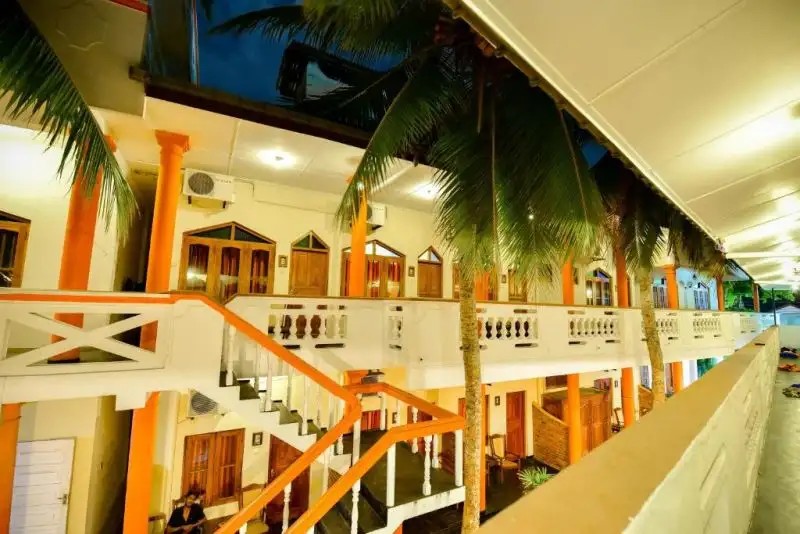 INTERNATIONAL BEACH
