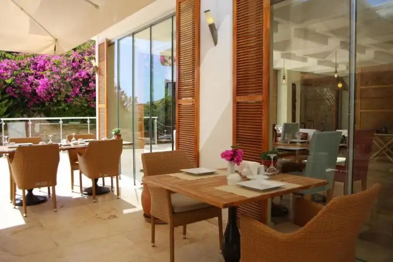 SAYLAM SUITES HOTEL