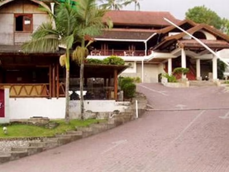 BUKIT SENGGIGI