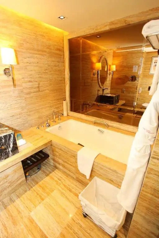 CROWNE PLAZA CHAOYANG U-TOWN