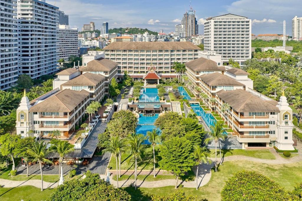 THE HERITAGE PATTAYA BEACH RESORT