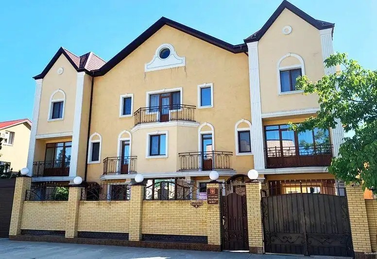 ЛАСКОВЫЙ БЕРЕГ