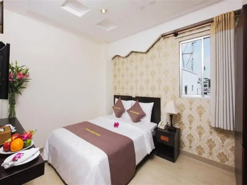 BLOOM HOTEL