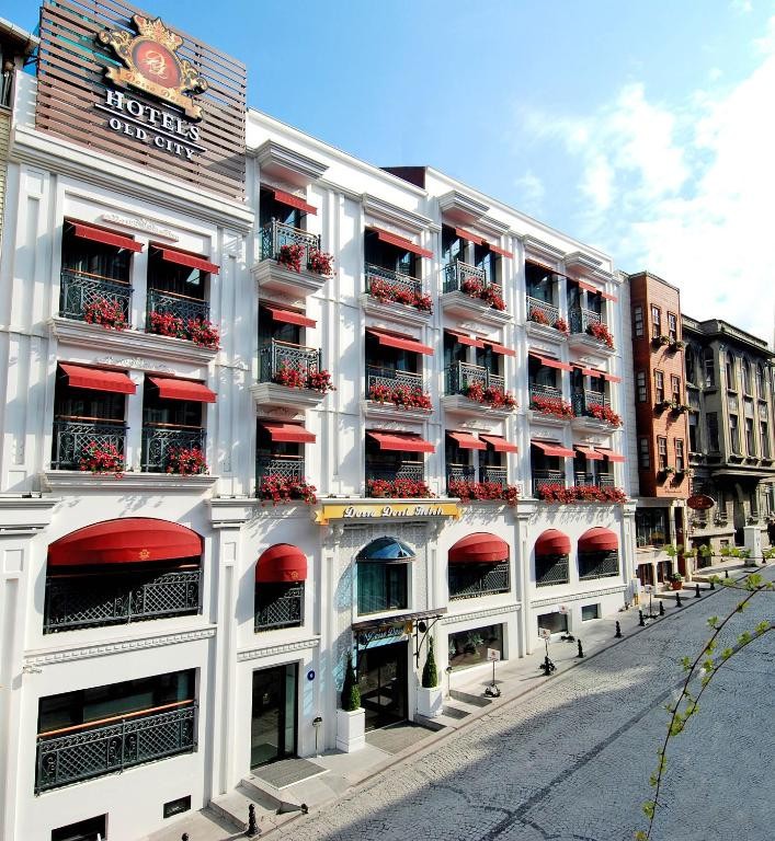 DOSSO DOSSI OLD CITY HOTEL