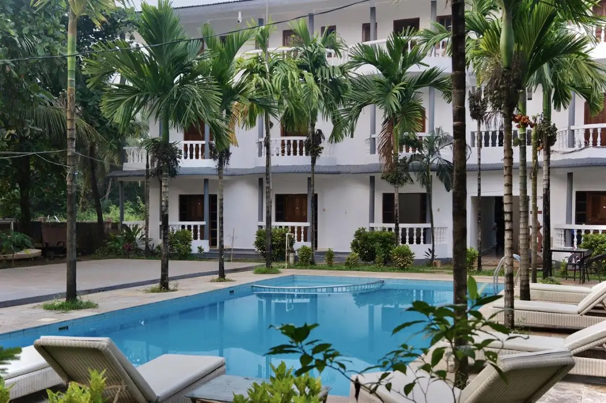 OASIS BEACH RESORT