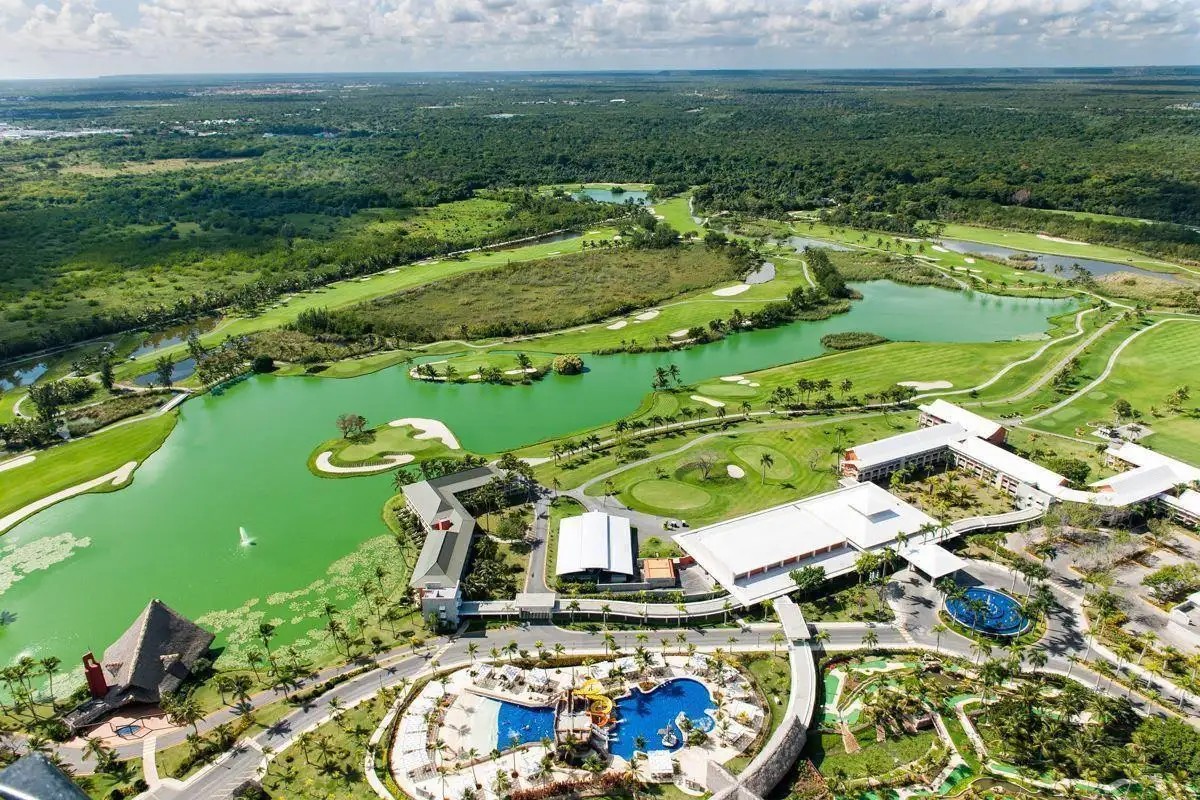 FAMILY CLUB BARCELO BAVARO PALACE DELUXE