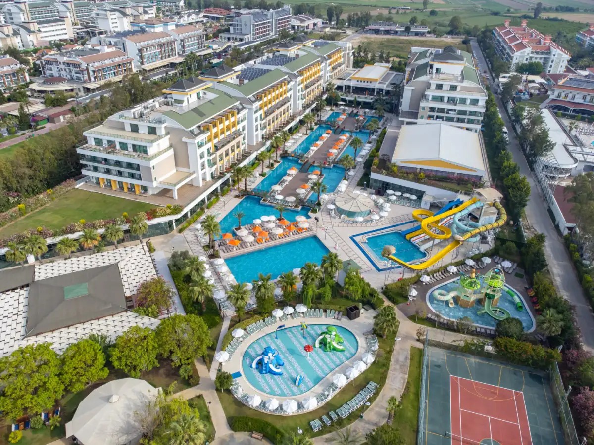 PORT NATURE LUXURY RESORT HOTEL & SPA
