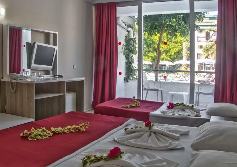 GANITA HOLIDAY VILLAGE (EX. OASIS BEACH)