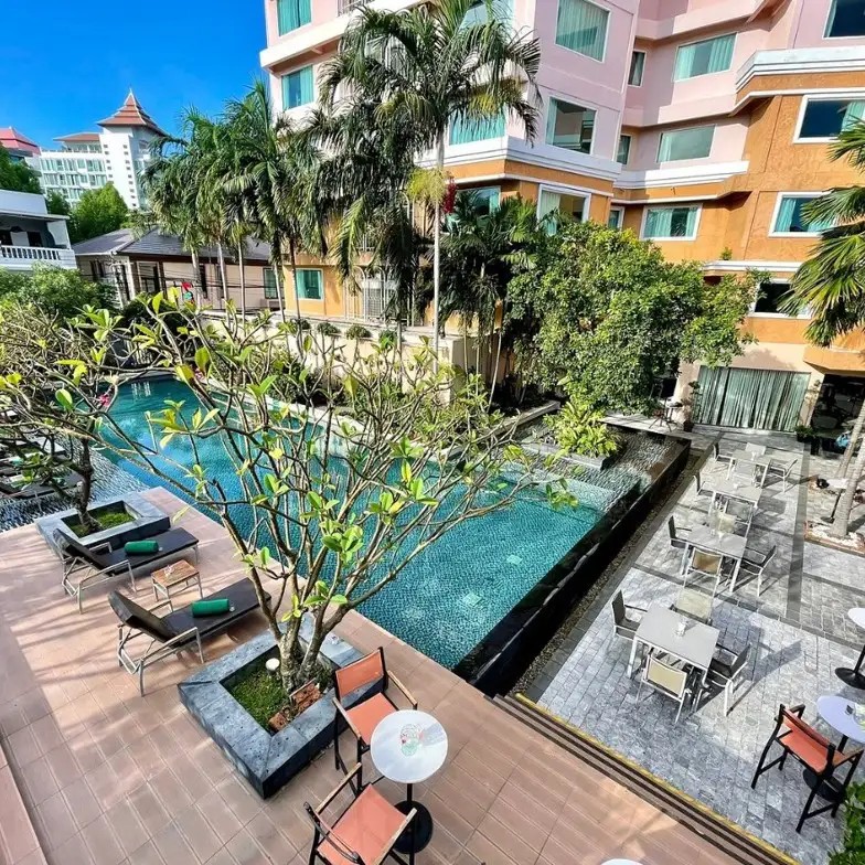 BHANWAR SINGH PALACE PATTAYA