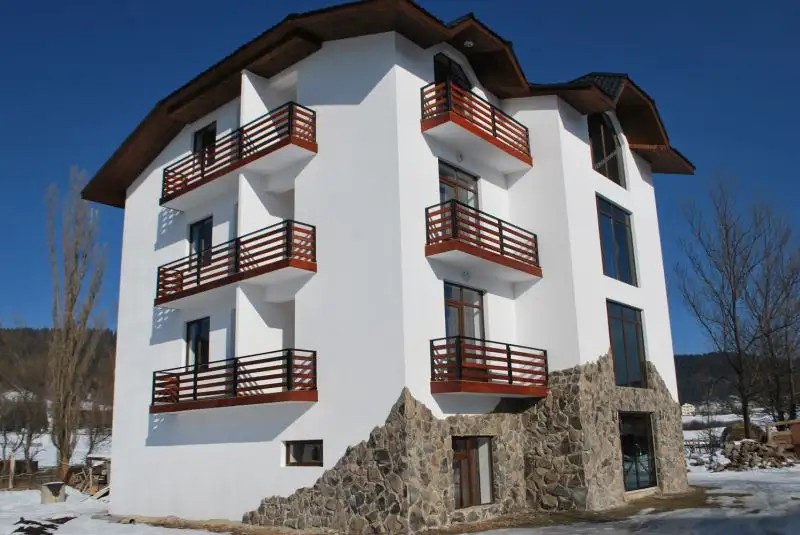 ELITE HOUSE