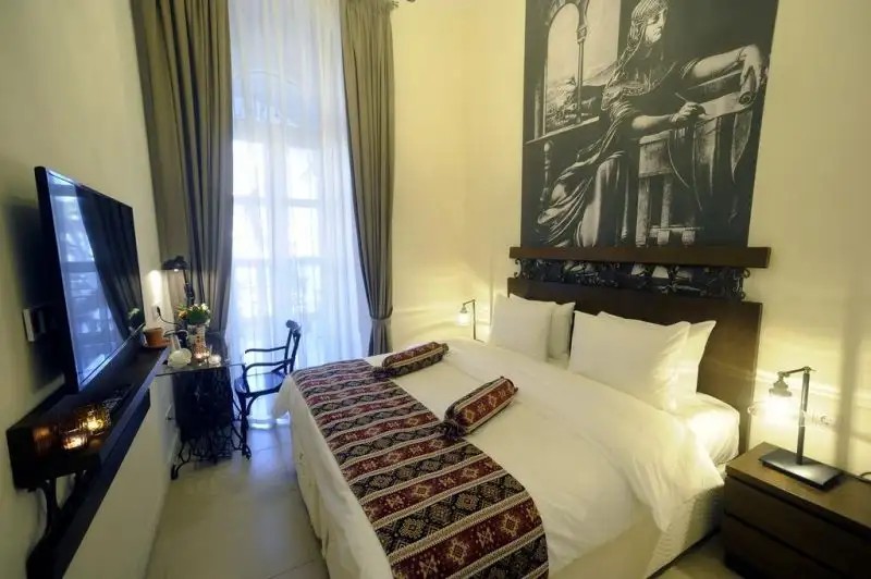 RUSTAVELI BOUTIQUE